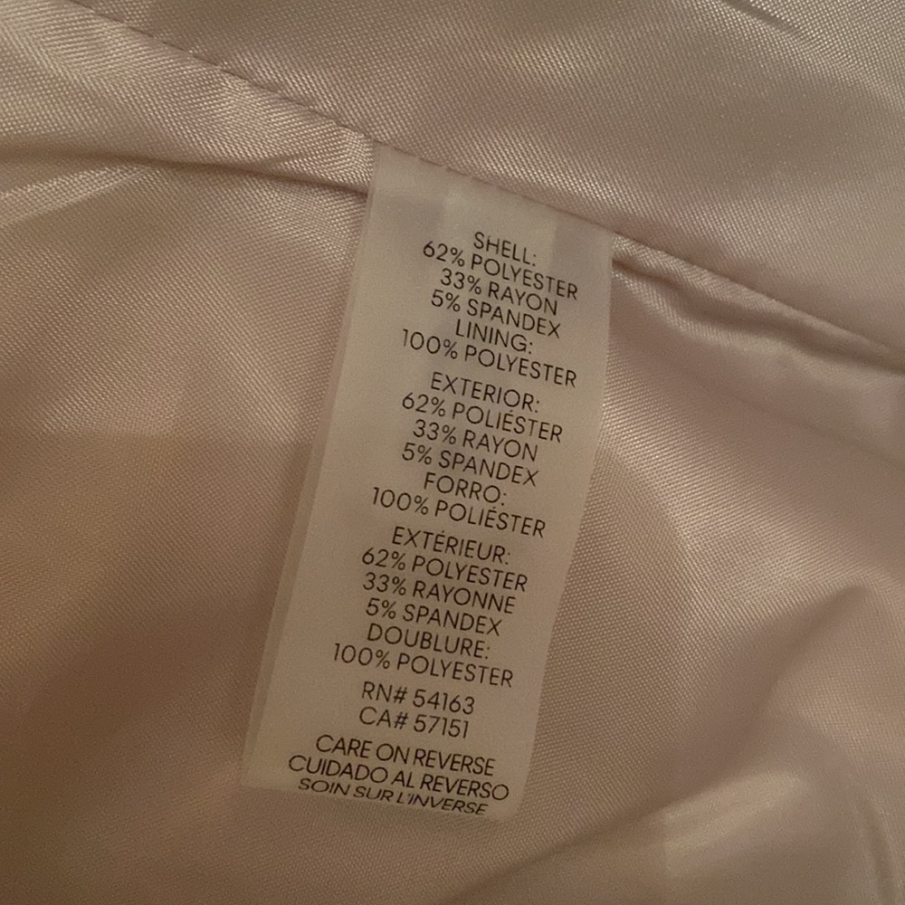 Calvin Klein Women's Two Button Lux Blazer Petite New with Tag - Picture 5 of 6